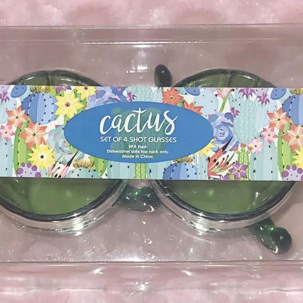 🌵4 Plastic Shot Glasses. New. - Picture 5 of 8